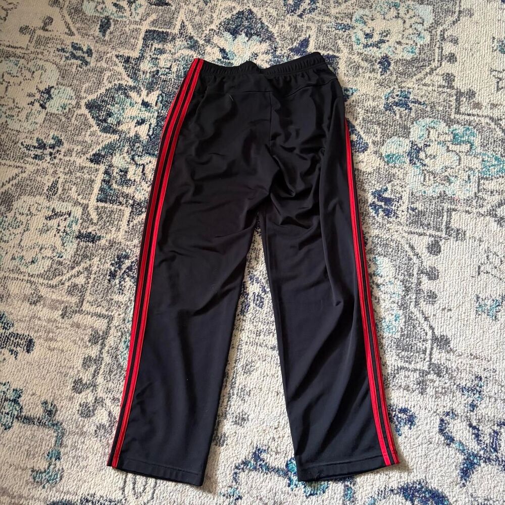 Adidas Black Track Pants Red Stripe Straight Leg Athletic Gym Workout Medium - Picture 6 of 7